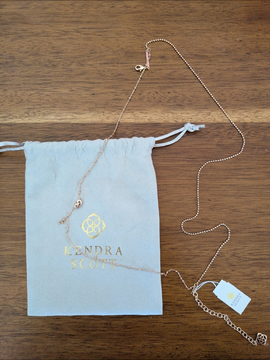 Kendra Scott Jewelry - Kendra Scott Rose Gold Necklace